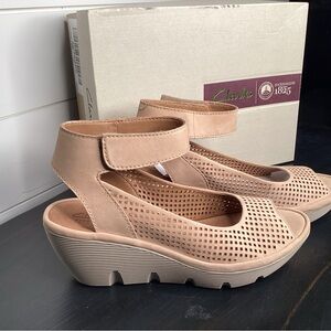 Clarks Tan Perforated Wedge Sandals with Ankle Strap 9.5 W